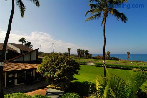 Appartement avec piscine et l'air. Wailea à vos pieds!