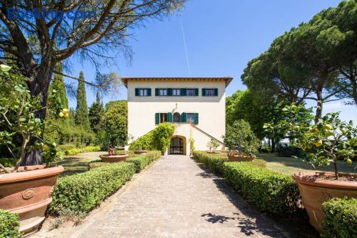 Appartement met terras en internet. Montecatini val di cecina is votrer!