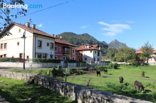 Piccolo appartamento. Nueva de Llanes dalla vostra finestra!