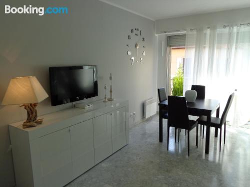 Apartamento com Internet, na melhor posição de Menton