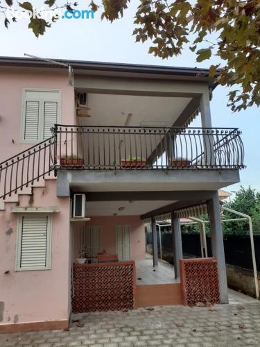 Amplo apartamento em Agnone Bagni.