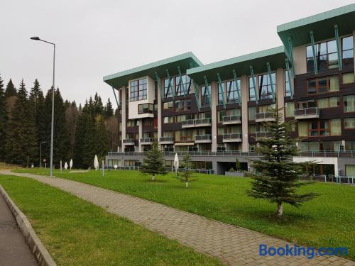 Apartamento com terraço, no centro de Poiana Brasov