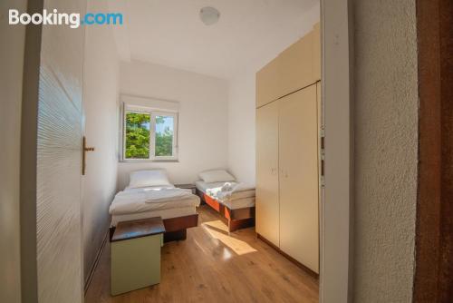 Apartamento com ar condicionado em Starigrad-Paklenica.