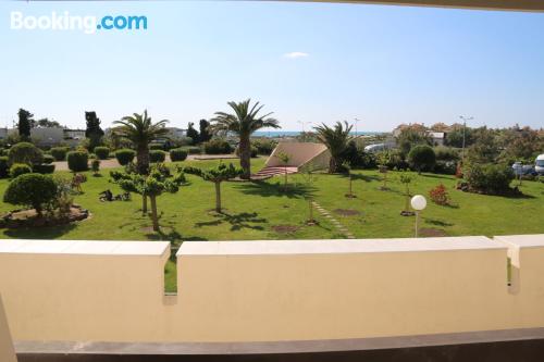 Apartamento para dos personas en Cap d'Agde con vistas.