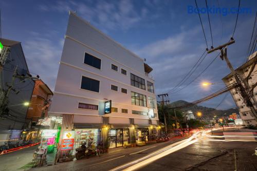 Monolocale. Patong Beach a vostro piacimento!