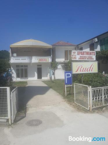 Aconchegante apartamento em Ulcinj.