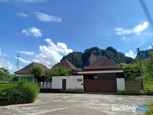 Ferienwohnung für Gruppen in Krabi town. Terrasse!