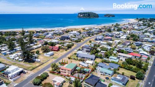 Whangamata ai vostri piedi! Terrazza e Internet