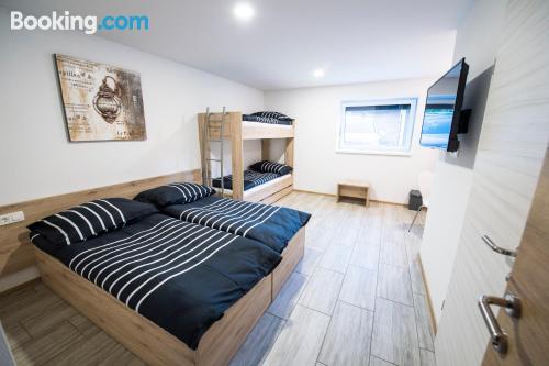 Apartamento con terraza. ¡zona centro!.