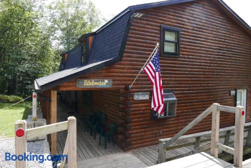 Top Snowshoe Vacation Rentals Alltherooms