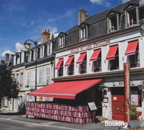 Tiny home for two in superb location of La Charité-sur-Loire