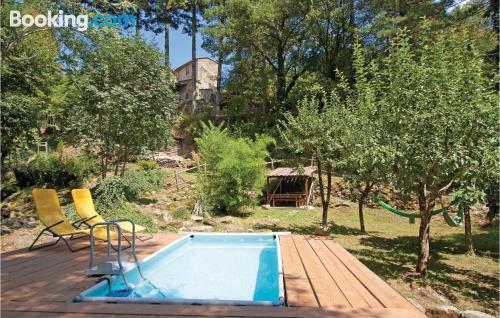 Two bedroom apartment. Enjoy your swimming pool in Loro Ciuffenna!