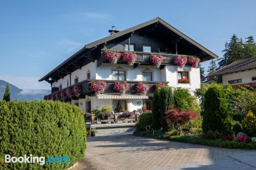 Komfortable Ferienwohnung in Reith im Alpbachtal. Balkon!