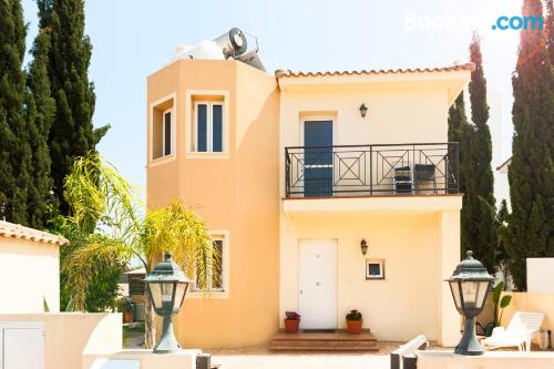 Appartement à Protaras. Terrasse et internet!.