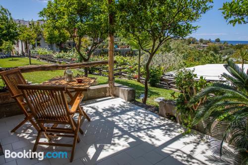 ¡Aire acondicionado! Con terraza