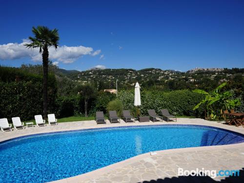 Appartement avec terrasse à La Colle-sur-Loup.