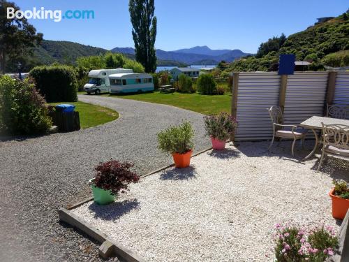 Apartamento con piscina con conexión a internet.