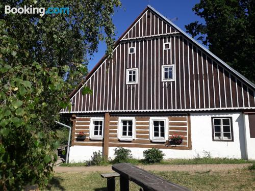 Klein ferienwohnung. W-lan und terrasse.