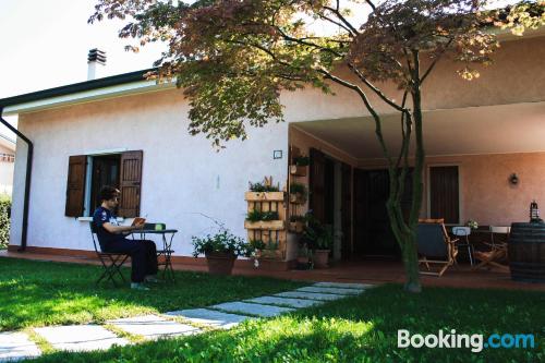 Apartamento apto para familias con conexión a internet y terraza