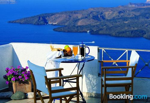 One bedroom apartment place in Fira with terrace and wifi.