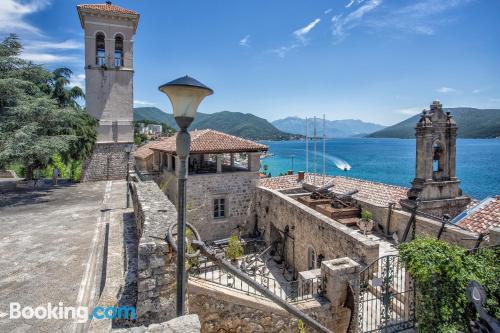 Abbagliante appartamento con una stanza, a Herceg-Novi.