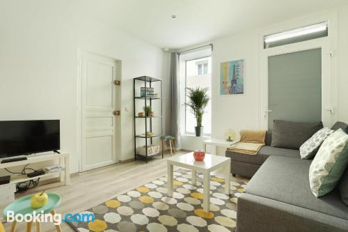 Pequeño apartamento en París. ¡conexión a internet!.