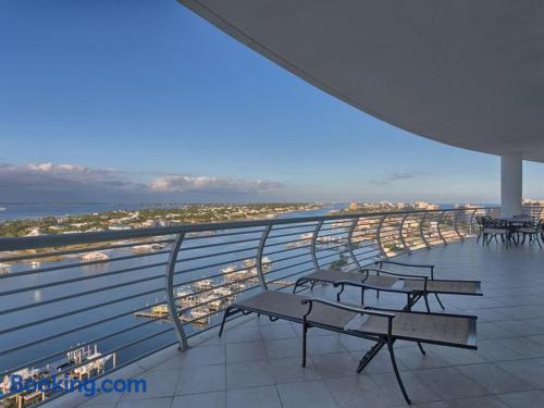 Enorme apartamento em Orange Beach. Internet!.