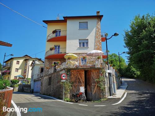 Práctico apartamento dos personas en San Zeno di Montagna