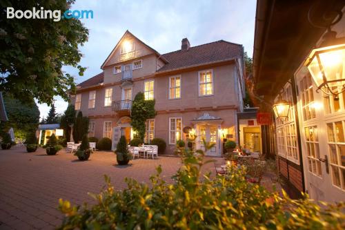 Centraal Celle appartement. Terras en zwembad