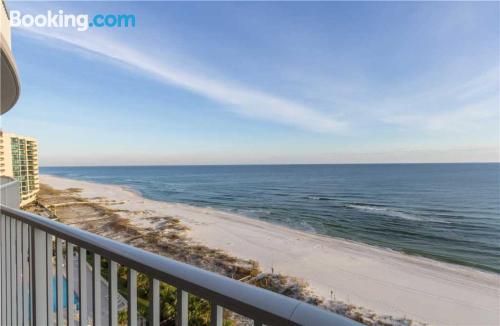 Apartamento en Orange Beach. Perfecto para cinco o más