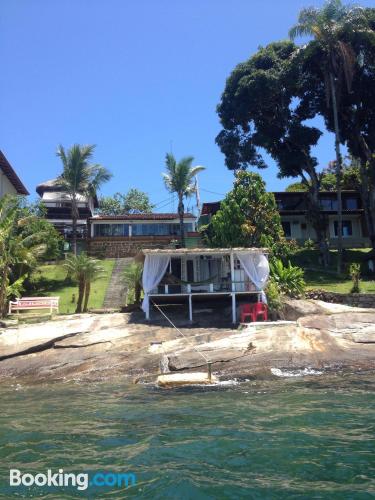 Apartamento con conexión a internet en Angra Dos Reis