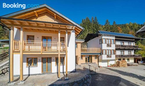 Ferienwohnung mit Balkon und w-lan. In Weissensee