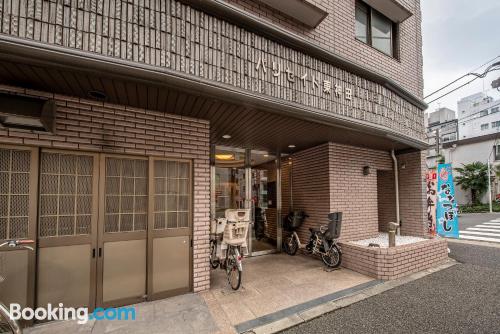 Ample appartement. Terrasse!.