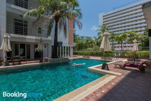 Appartamento con piscina, a Patong Beach