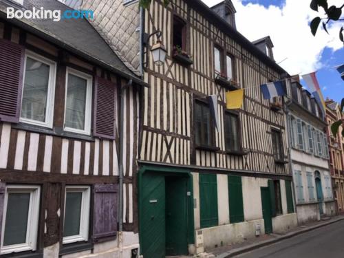 Appartement avec terrasse. À Honfleur.