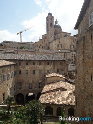 Zentrale Wohnung. In Urbino