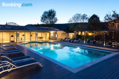 Ferienwohnung mit terrasse. Ideal für zwei personen.