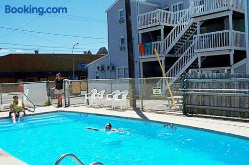 Appartement avec piscine. Pour deux personnes