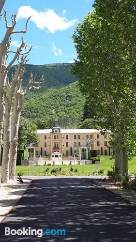 Ferienwohnung Kinderfreundlich in Montbrun-les-Bains. Zentrale!