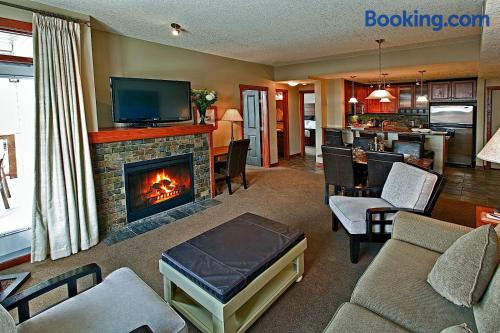 Comfortable place in Canmore. Wifi!.