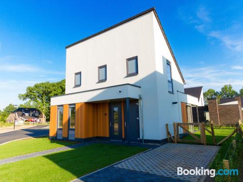 Wohnung mit Balkon. Für Familien