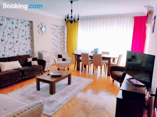 1 bedroom apartment apartment in Istanbul perfect for groups.