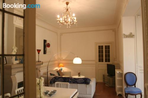 Grand appartement avec 2 chambres dans une position centrale de Nîmes