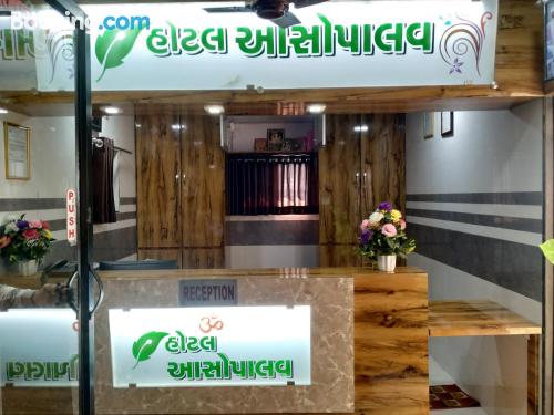 Apartamento com terraço e wi-fi em Ahmedabad.