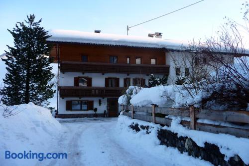 Appartement avec terrasse et Wifi à Wiesing, idéal pour deux personnes