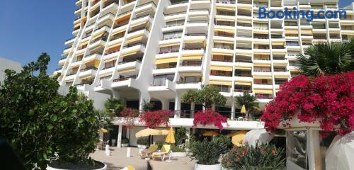 Apartamento para duas pessoas à Patalavaca. Terraço e piscina