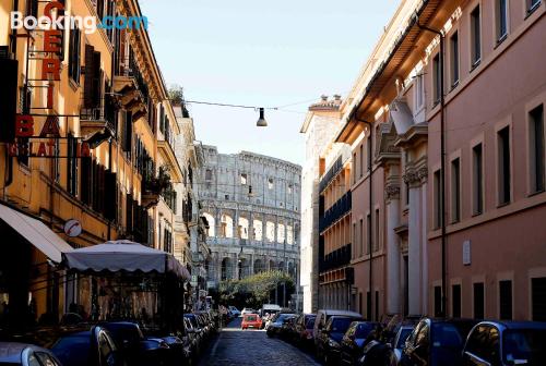 Extenso apartamento em Roma.