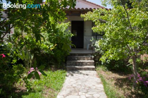 Apartamento de 2 dormitórios em Koroni. 40m2!.