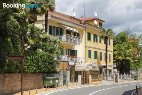 Abbazia per voi!. Piccolo, vicino a tutte le attrazioni.