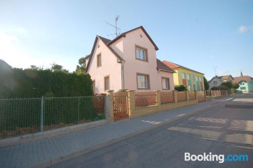 Zentrale Ferienwohnung. In Kamenice nad Lipou